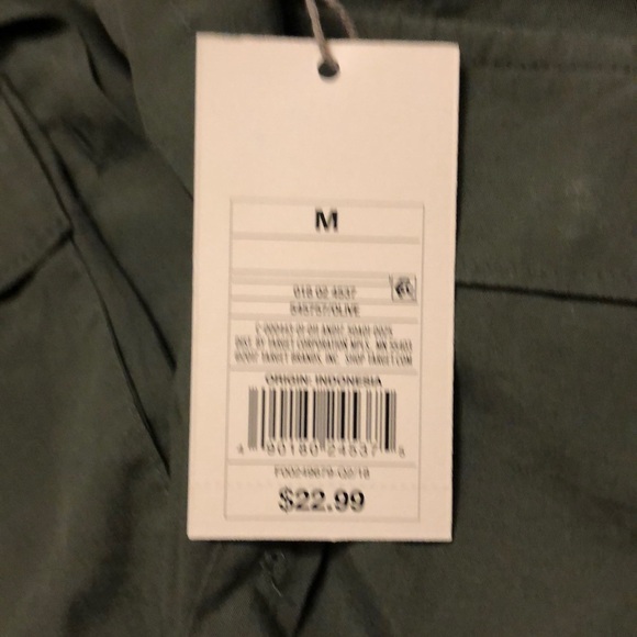 Green shirt - Picture 3 of 3